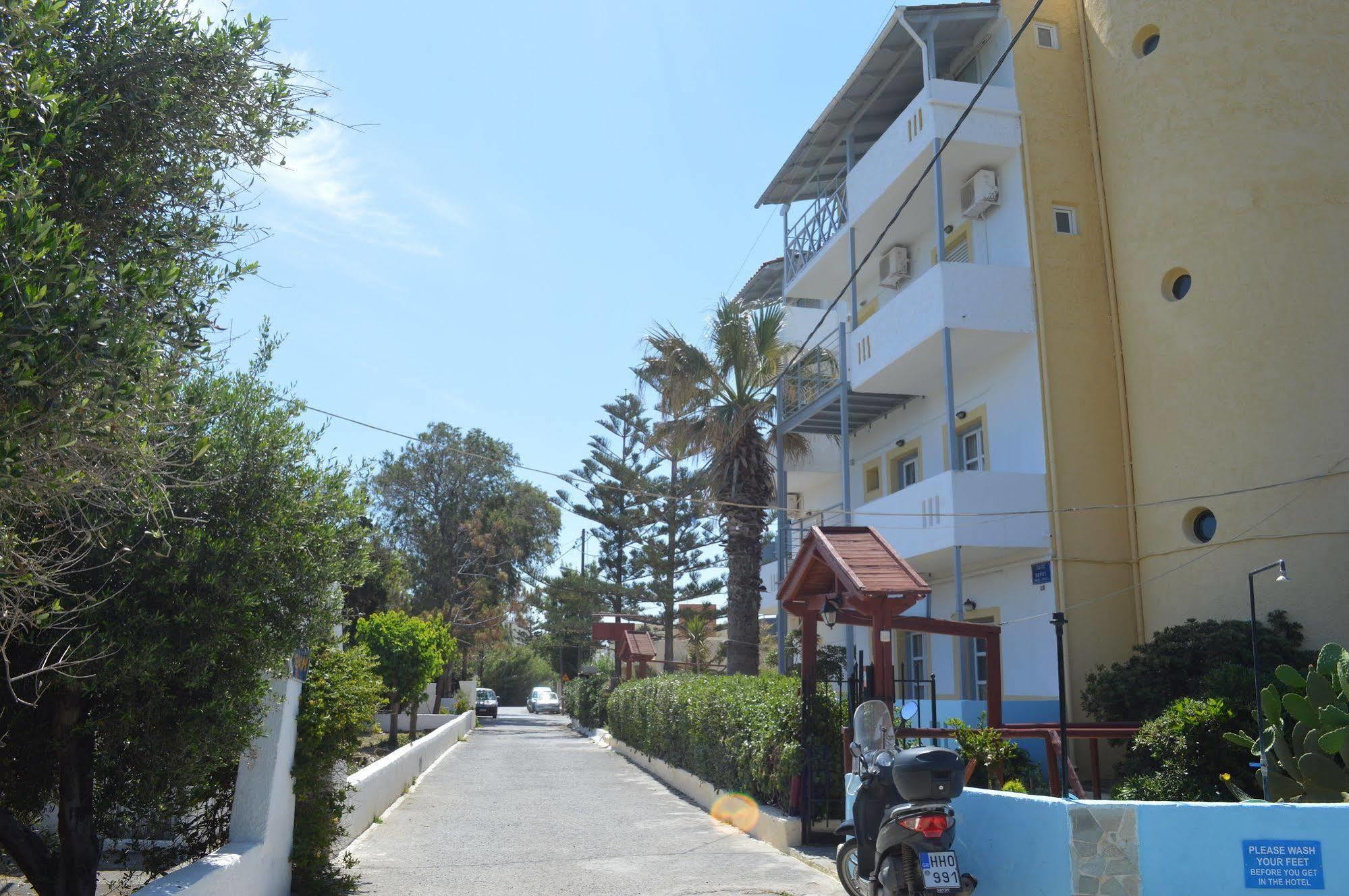 Aparthotel Park Iraklio Exterior foto