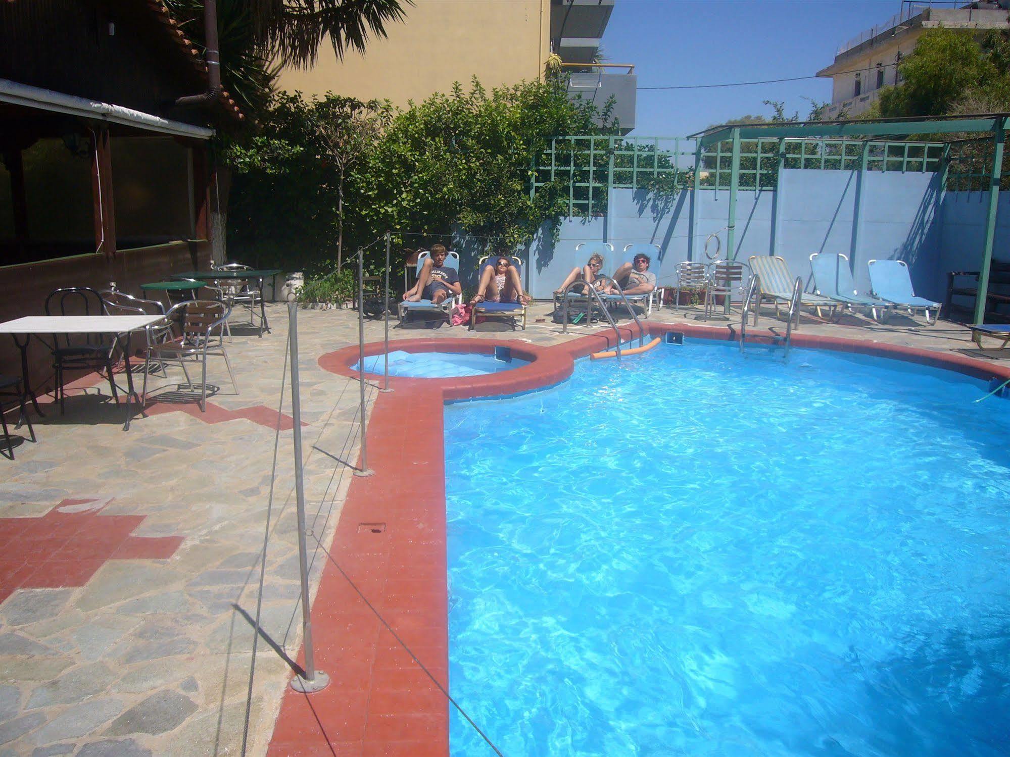 Aparthotel Park Iraklio Exterior foto